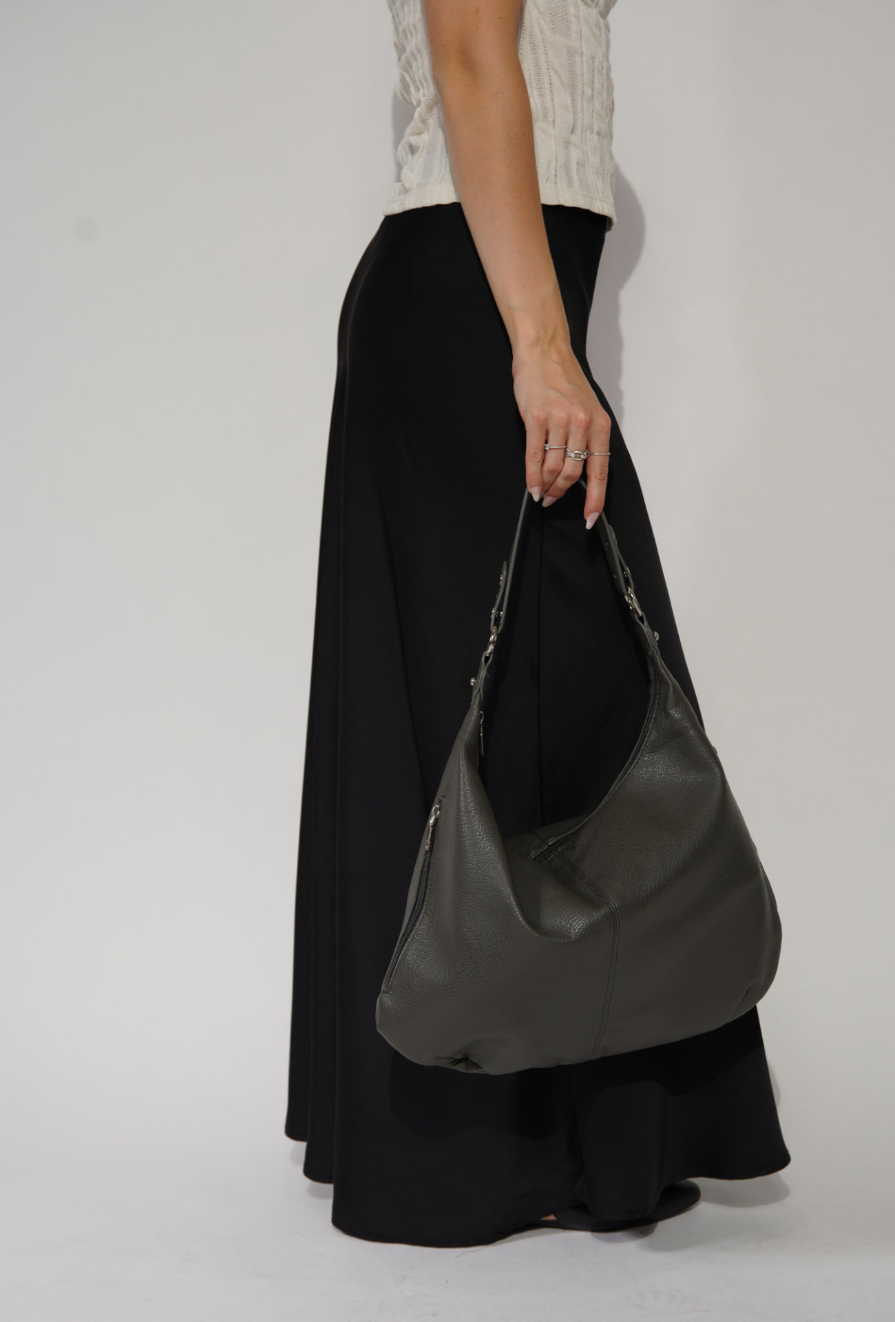 Bonvieve | Elegant and Practical Bag for Everyday Use