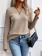 Trendy Cut-Out Knitted Sweater – Minimalist Patchwork Pullover that Perfectly Combines Comfort and Style