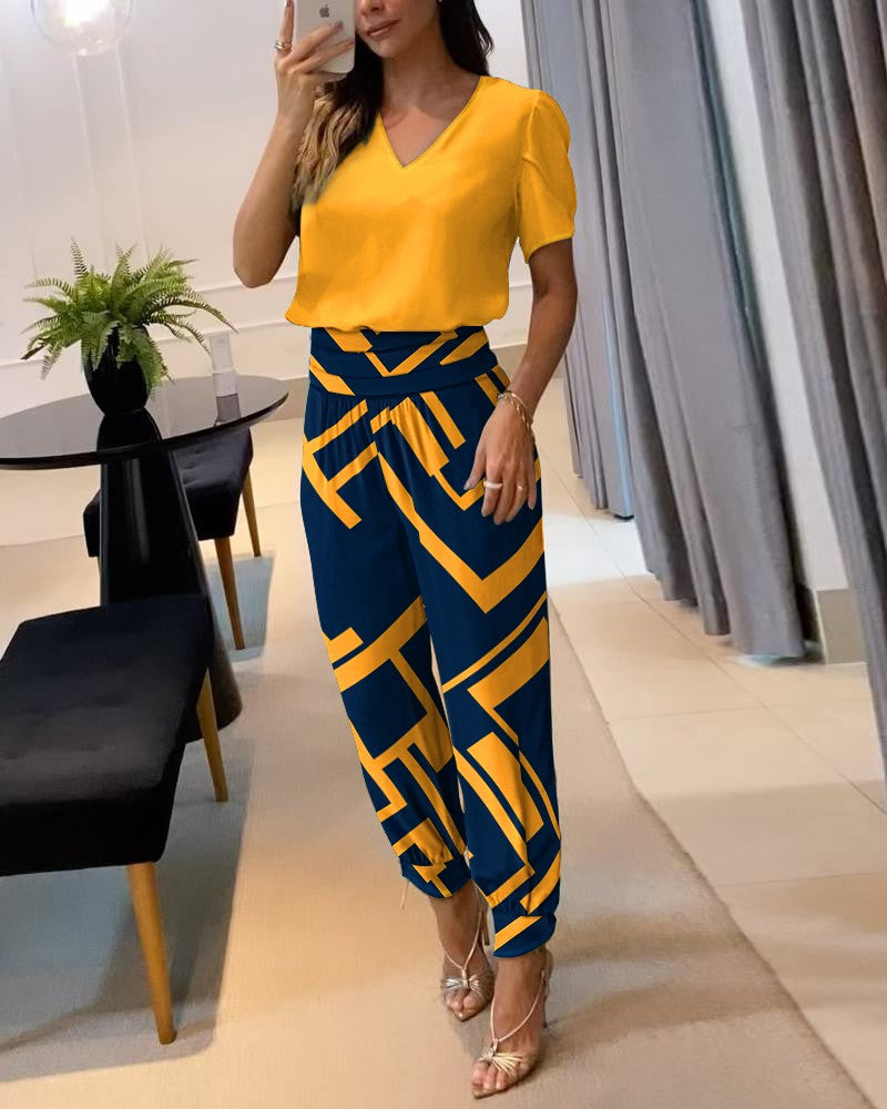 Bonvive | Elegant and Comfortable 2-Piece Set: Stylish Pants and Top for Women