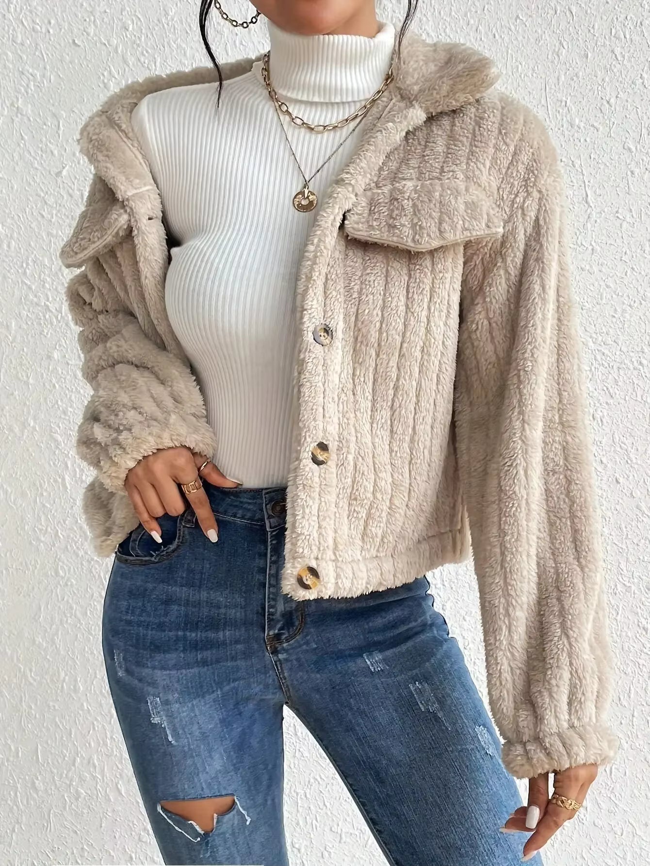 Thickened plush coat women fashionable warm collar autumn winter short style casual outerwear loose fit full sleeve