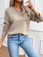 Trendy Cut-Out Knitted Sweater – Minimalist Patchwork Pullover that Perfectly Combines Comfort and Style