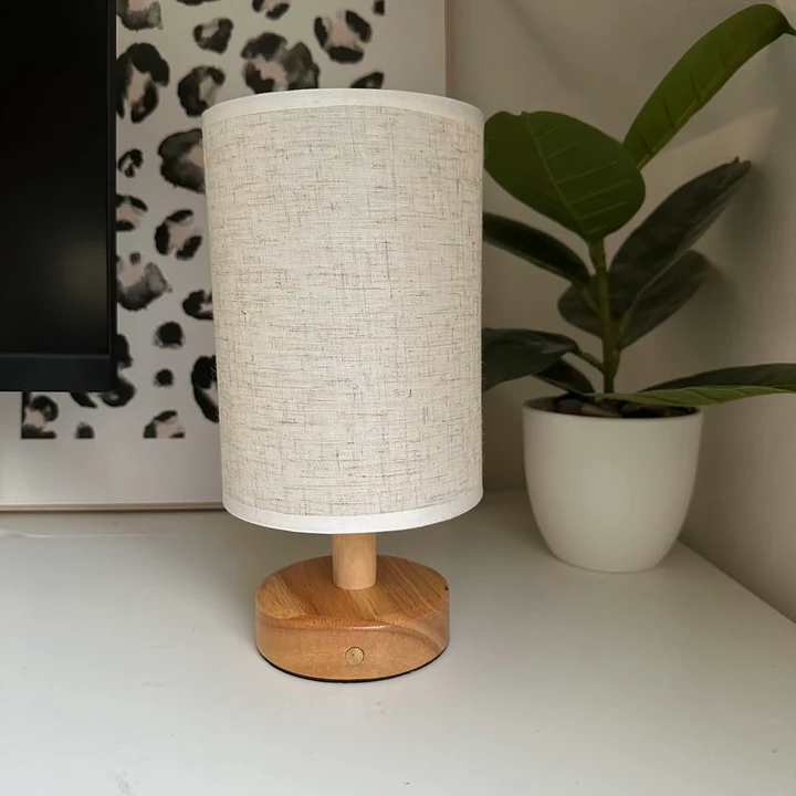 Bonvive | Elegant Linen Table Lamp – Stylish Lighting with a Natural Touch